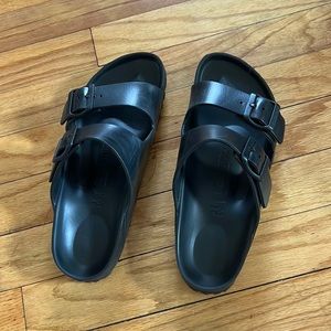 Birkenstock Arizona Essentials Slide - Black. Size EU 37/US 6-6.5